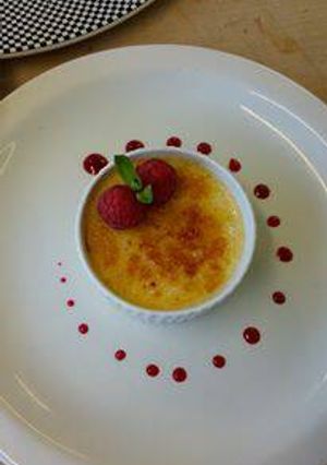 A picture of Baked creme brulee.