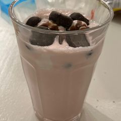 A picture of 🚨Limited edition🚨 Peppermint milkshake.