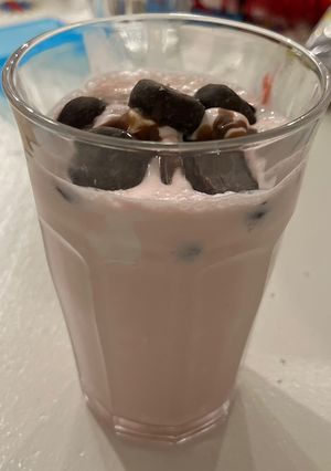 A picture of 🚨Limited edition🚨 Peppermint milkshake.