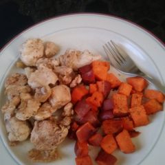 A picture of Anita's Healthy Lunch Chicken Nuggets & Roasted Yams🍠.