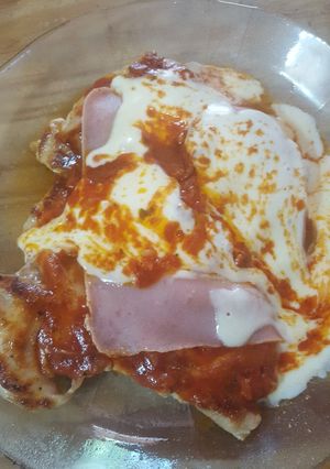 Una foto de Churrasco de pollo a la napolitana!!