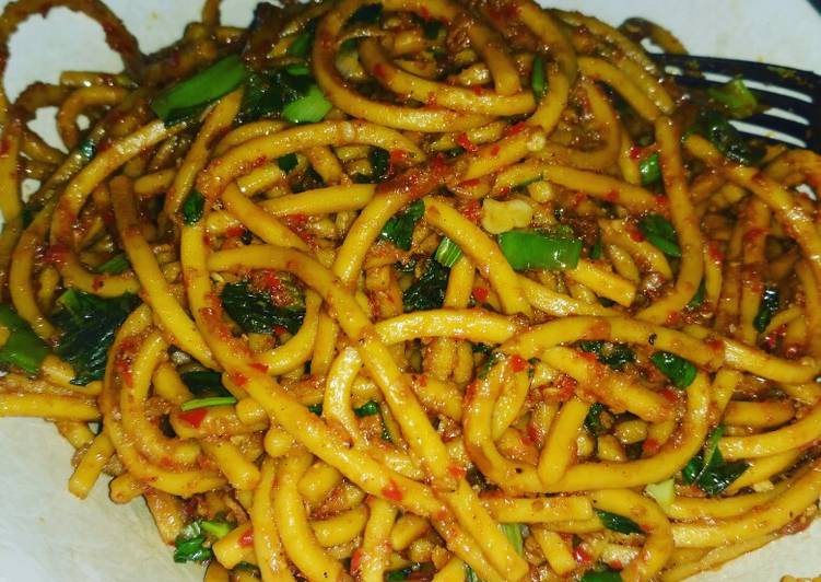 Resep Mie lidi (Mie goreng / Mie gomak) yang Bikin Ngiler