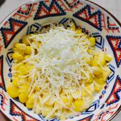 A picture of Jasuke (jagung susu keju).