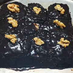 A picture of Wheat walnut Brownie.