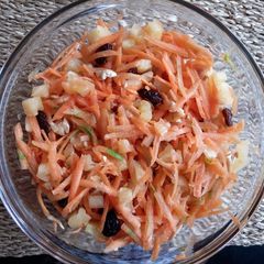 A picture of Carrot/ pineapple salad#weeklyjikonichallange#.