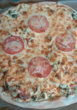 Una foto de Pizza quiche de bacon y brócoli