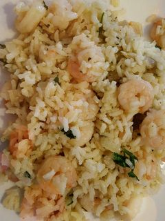 Una foto de Arroz con Camarones