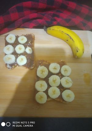 A picture of Nutella banana sandwich.