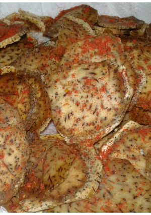 A picture of Chillie fried arrowroots.