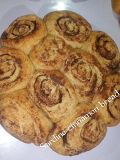 A picture of Sardine cinnamon bread rolls.