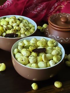 नमकीन मखाना (Namkeen Makhana recipe in hindi) रेसिपी मुख्य फोटो