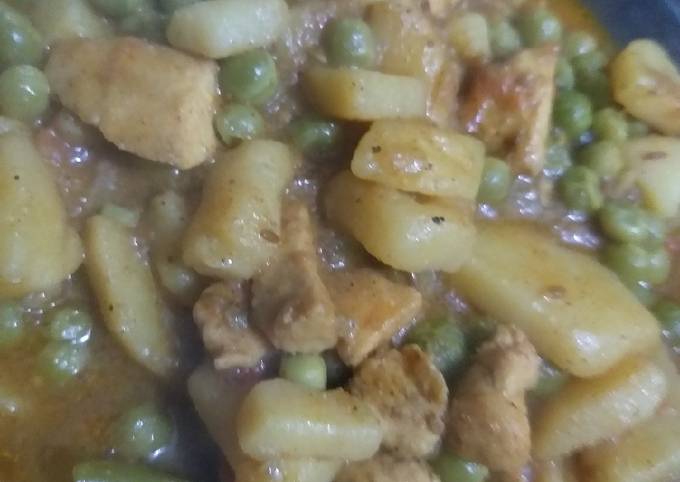 How to Prepare Mario Batali Mazaydar or quick Aloo Matar chicken