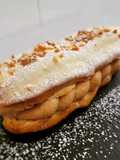 Eclairs de crema de turrón