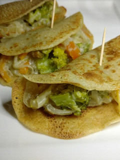 Una foto de Crepes con vegetales