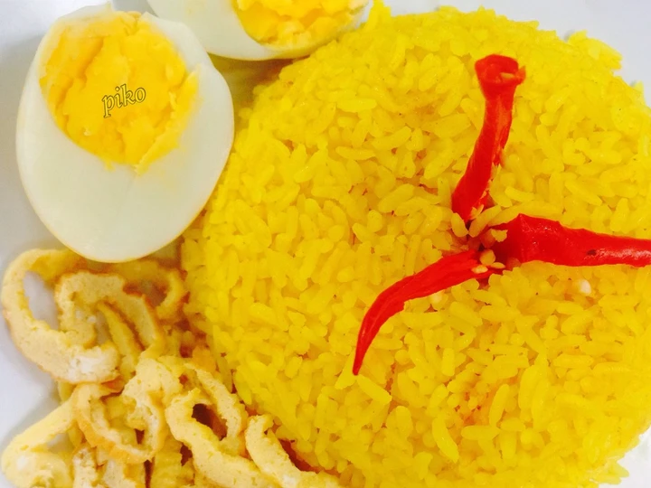 Langkah Mudah untuk Menyiapkan Resep  Nasi Kuning Magicom Praktis untuk Pemula yang Enak Banget, Menggugah Selera