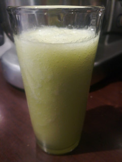 Una foto de LIMONADA DE MANZANA VERDE (sin azúcar y sin endulzantes)