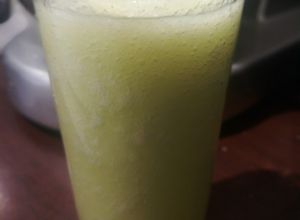 Una foto de LIMONADA DE MANZANA VERDE (sin azúcar y sin endulzantes)
