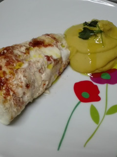 Una foto de Cola de rape alangostada con crema de lentejas. Thermomix