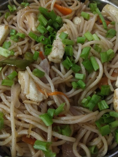 पनीर हक्का नूडल्स (Paneer Hakka Noodles Recipe In Hindi) रेसिपी मुख्य फोटो