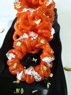 इमरती (imarti recipe in Hindi) रेसिपी मुख्य फोटो