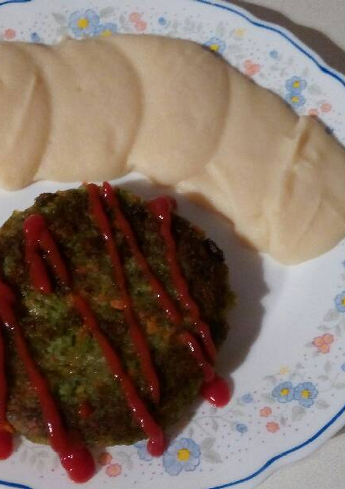 Una foto de Hamburguesa de brócoli y zanahoria