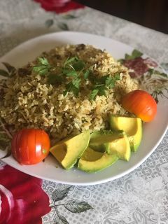 صورة لوصفة رز باللحمة وشعيرية