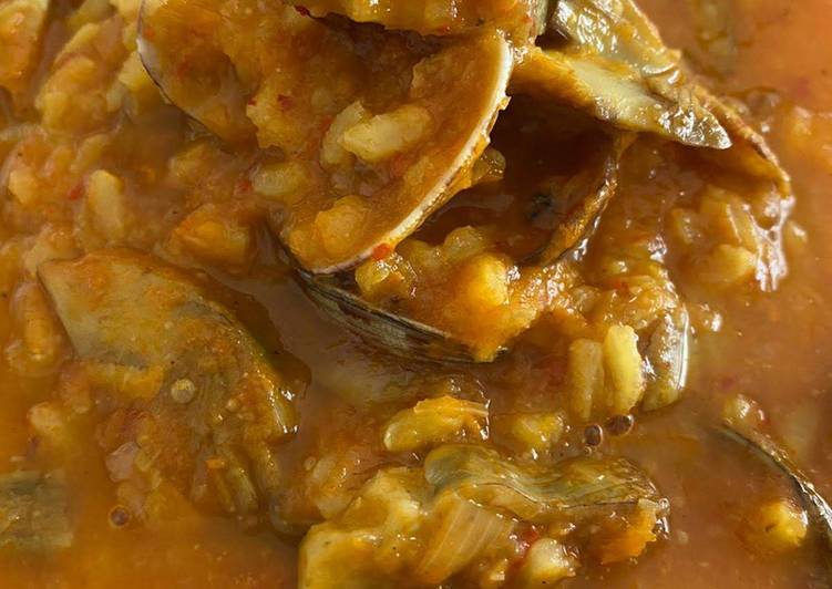 Arroz caldoso de almejas