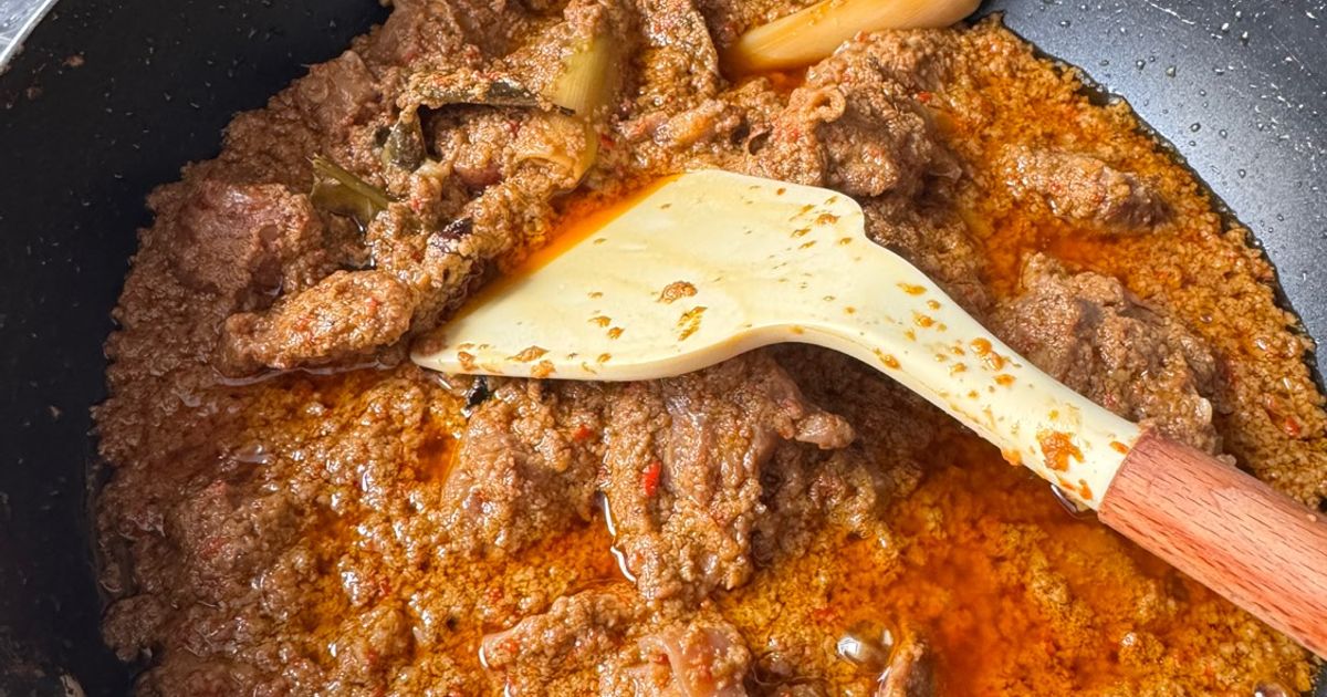 Rendang daging sapi (tanpa ambu)
