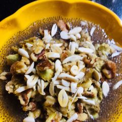 A picture of Gondhoraj pudding.