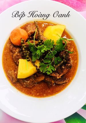 Hình của món Bò Nấu Pate Tiêu Xanh.