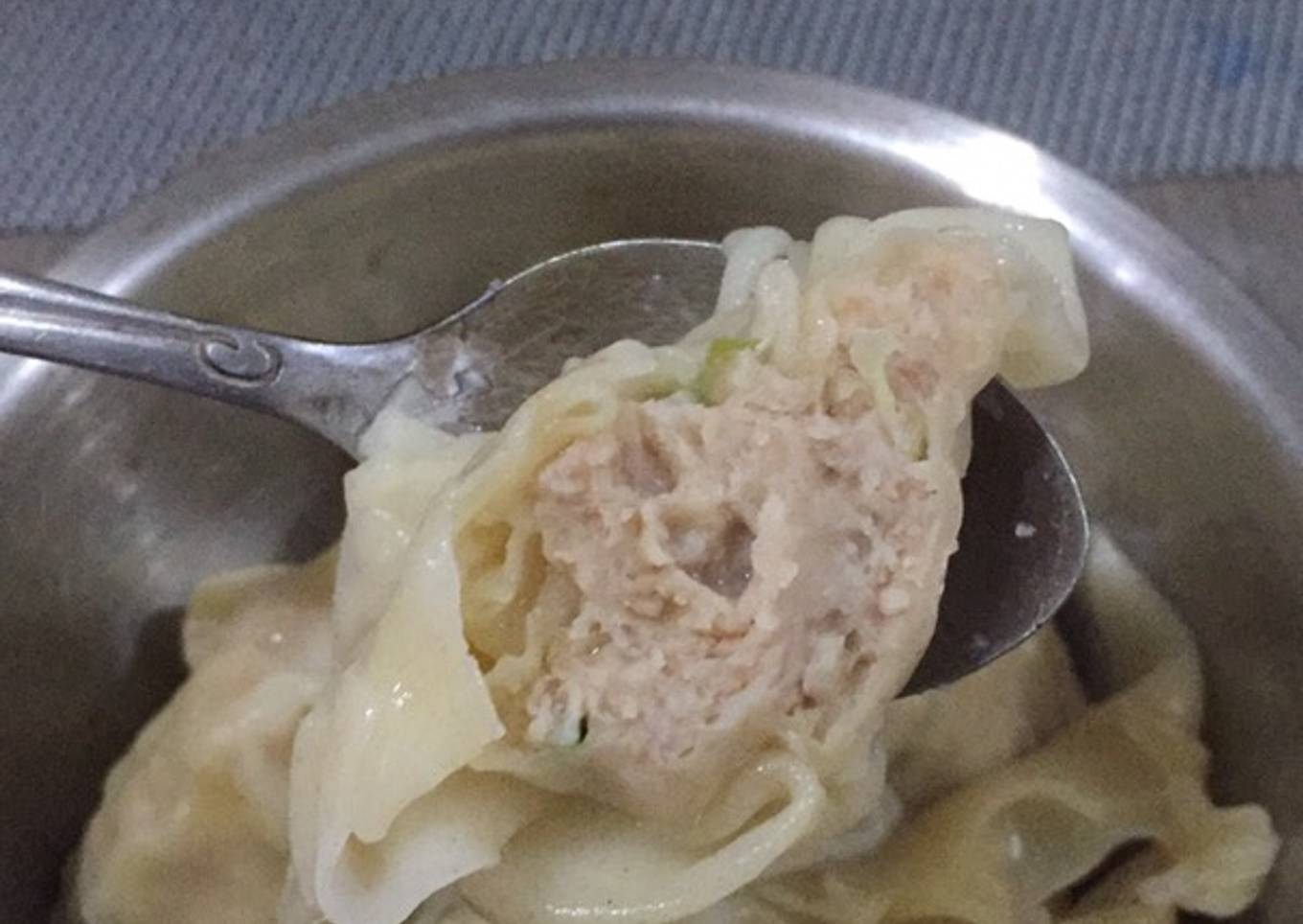 Pangsit Rebus