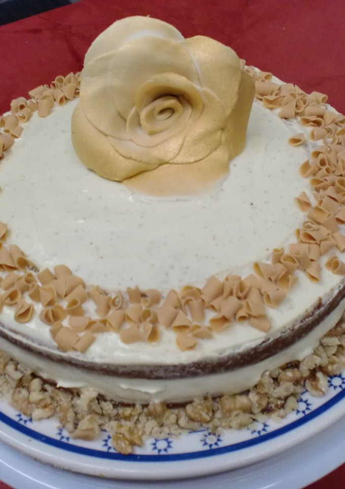 Una foto de Tarta de canela y nueces