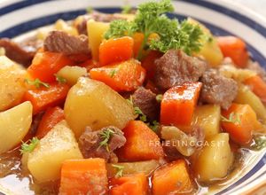 Foto resep Nikujaga (Japanese Beef Stew)