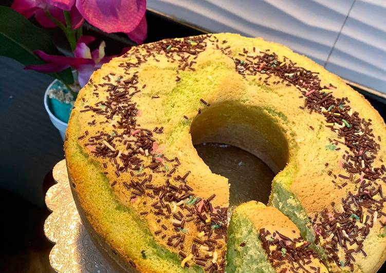 Bolu Pandan dengan Santan bubuk