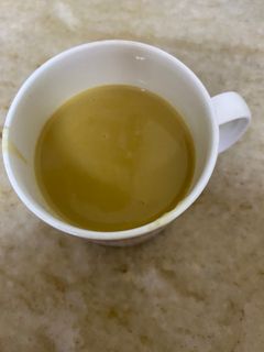 गुड़ वाला बेसन का शीरा (Gud Wala besan ka sheera recipe in hindi) रेसिपी मुख्य फोटो