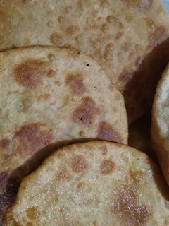 आलू की कचौड़ी (aloo ki sabzi recipe in Hindi) रेसिपी मुख्य फोटो