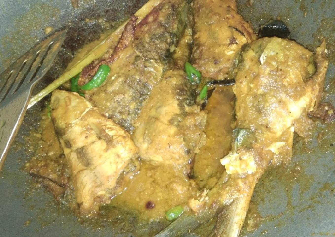 Acar Ikan Bumbu Kuning