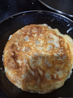 Una foto de Tortilla de butifarra de huevo