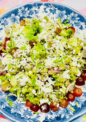A picture of Paneer kiwi salad.