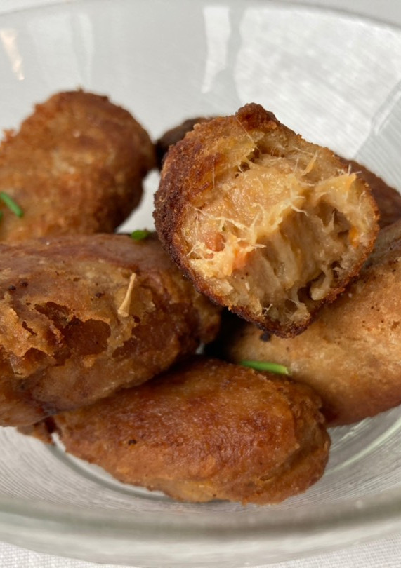 Una foto de Croquetas de pringá del puchero