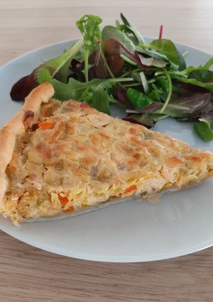 Une photo de Quiche aux poireaux, carottes et poulet