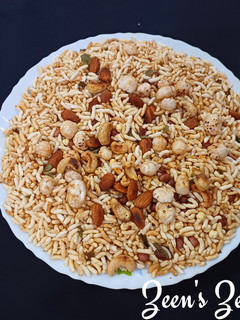 A picture of Oven Roasted Puffed Rice Mixture.