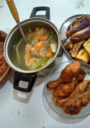 Foto resep Sup Kembang Tahu Jamur + Ayam Goreng + SambelTerasi