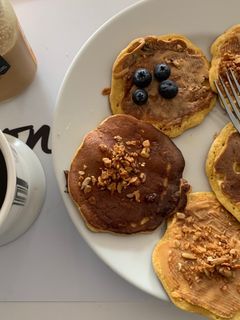 Una foto de Pancakes de avena y banano