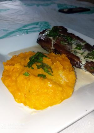 Una foto de Puré de zapallo con crema de coco