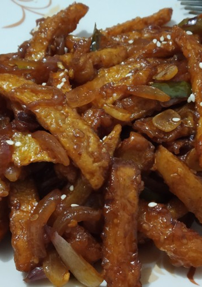 A picture of Honey chilli potatoes.