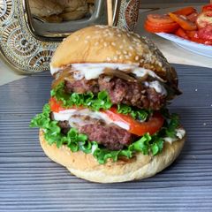 Creamy beef burger A picture of Creamy beef burger.