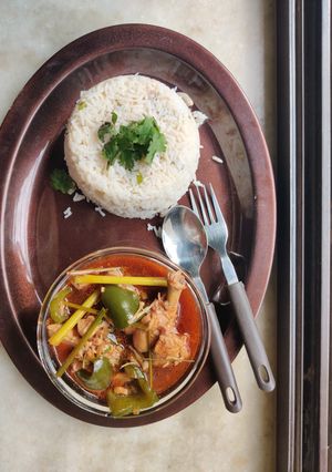 A picture of Thai Chicken,Mushroom fried Rice.