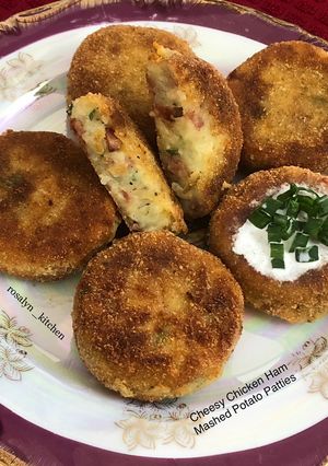 A picture of Cheesy Chicken Ham Mashed Potato Patties.