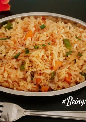 A picture of Schezwan Rice.